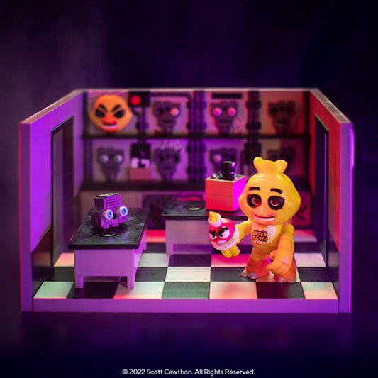 snaps chica with storage room playset