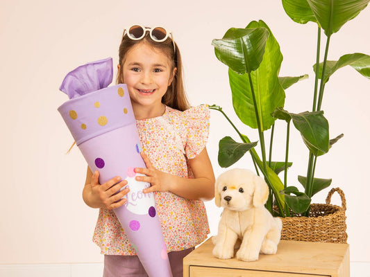 Sitzendes Golden-Retriever-Plüschtier