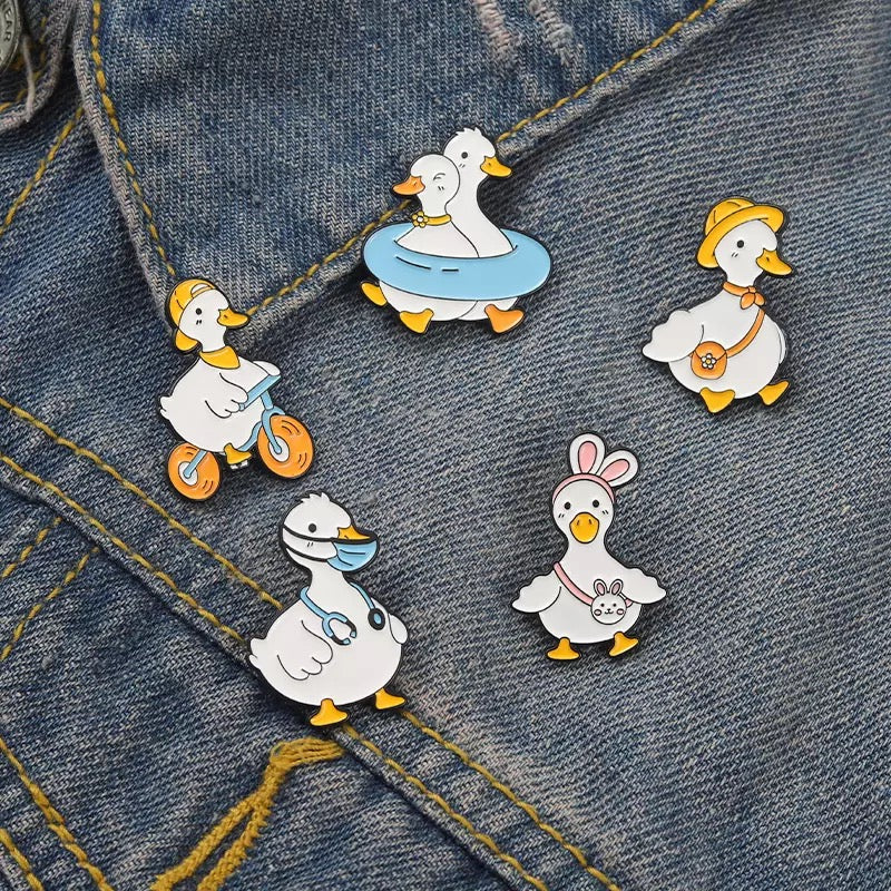 pins canard blanc ecoliere cdb
