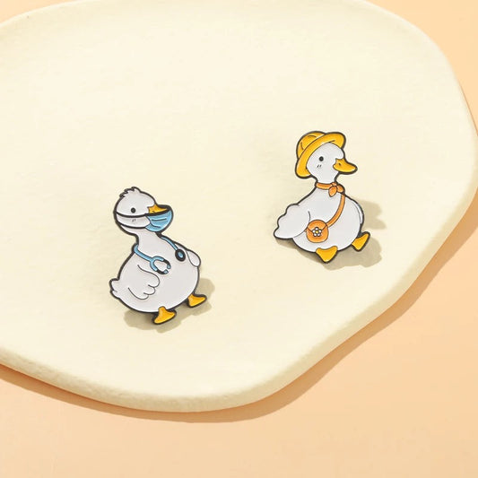 pins canard blanc docteur cdb