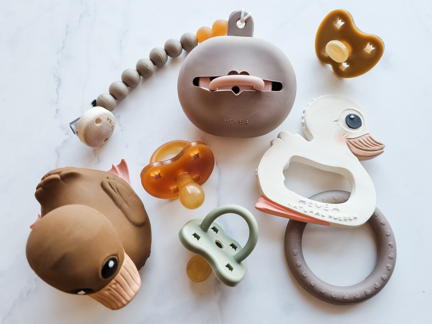 Sucettes et anneaux de dentition CoinCaillerie