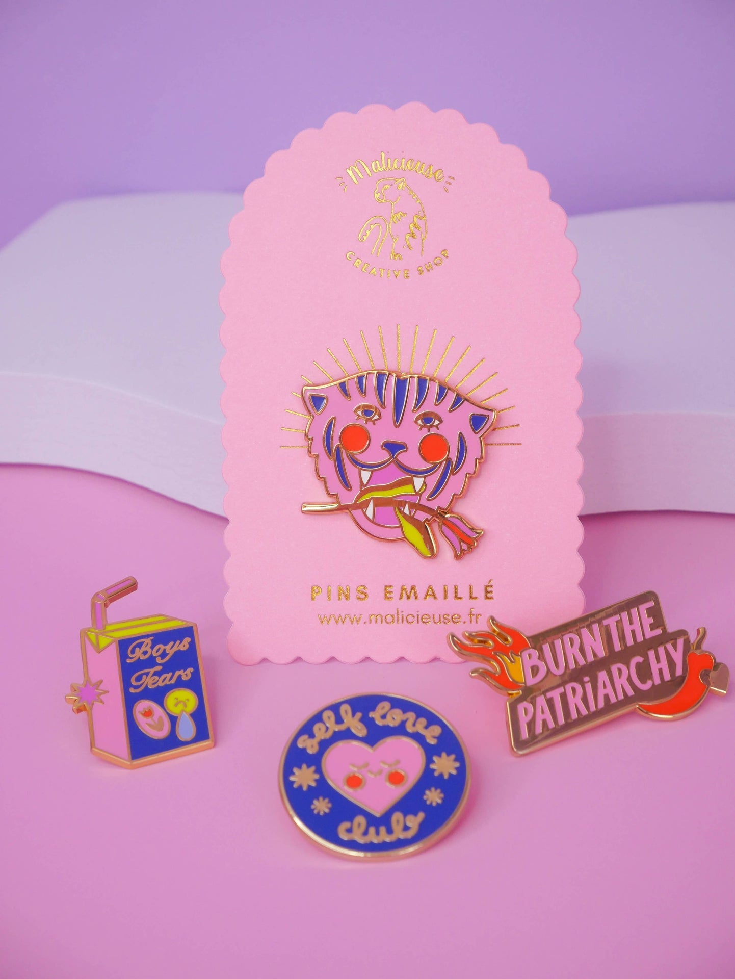 Pin's Tiger Limistic