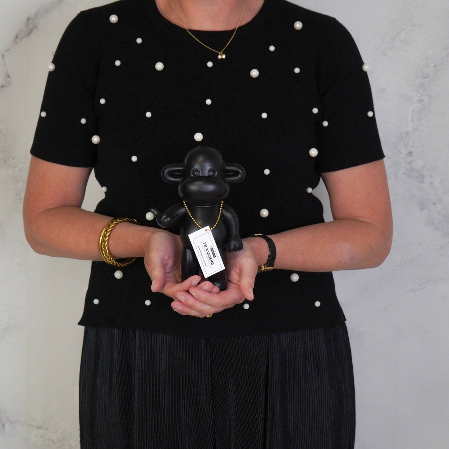 Hang Loose Monkey Figurine 'The Legend' - Black S