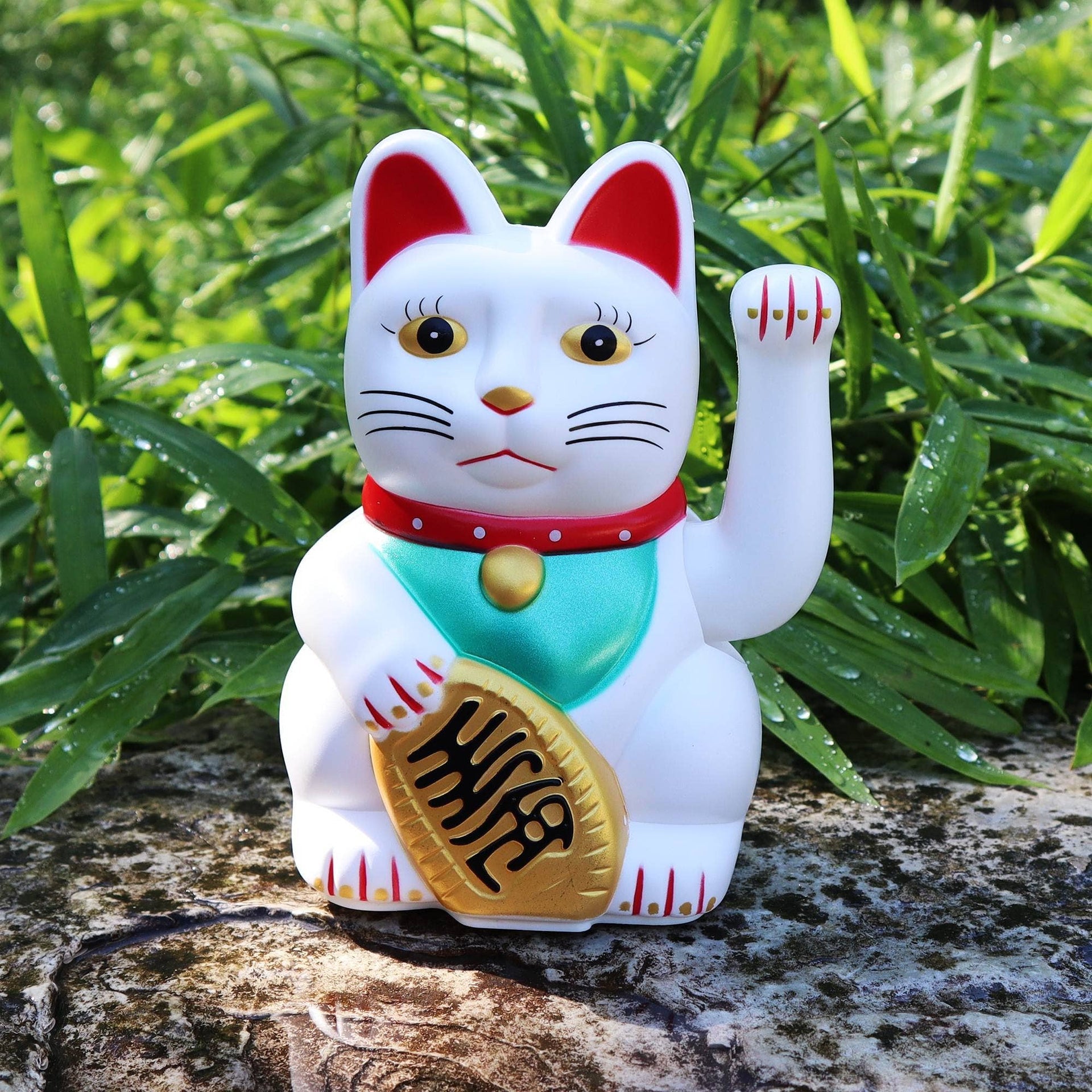 Glückliche weiße Katze 15cm