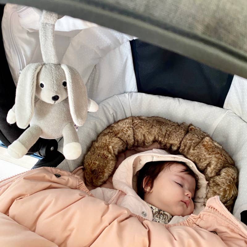 Mobile pour poussette Lapin - gris
