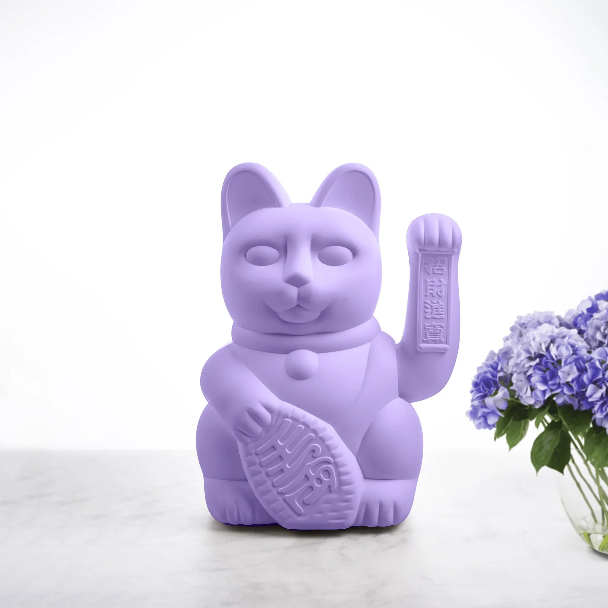 Grand Chat Chanceux Lilas - le Chat Chanceux