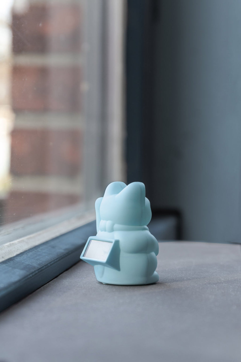Mini Chat Chanceux Solaire Bleu Clair