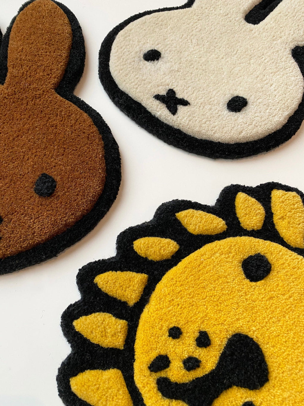 Tappeto da parete Miffy & Friends - Snuffy