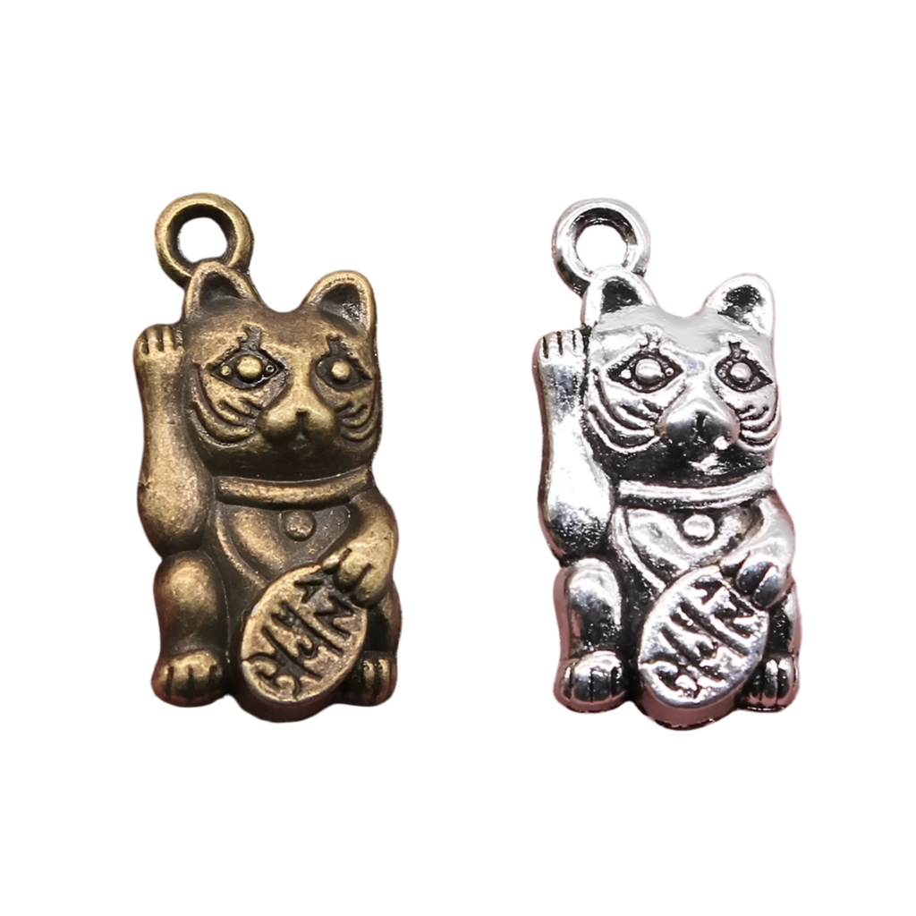 Lucky Cat Charm