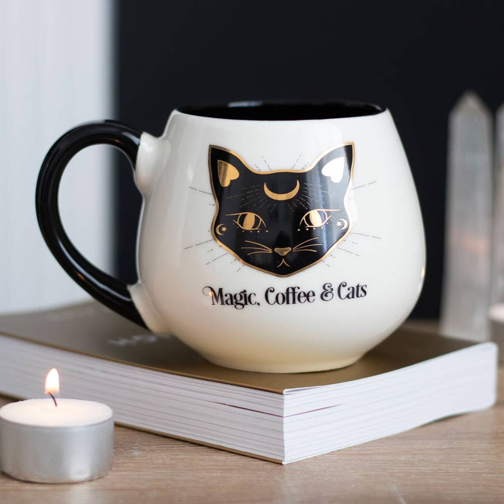 Abgerundete Tasse „Magie, Kaffee & Katzen“