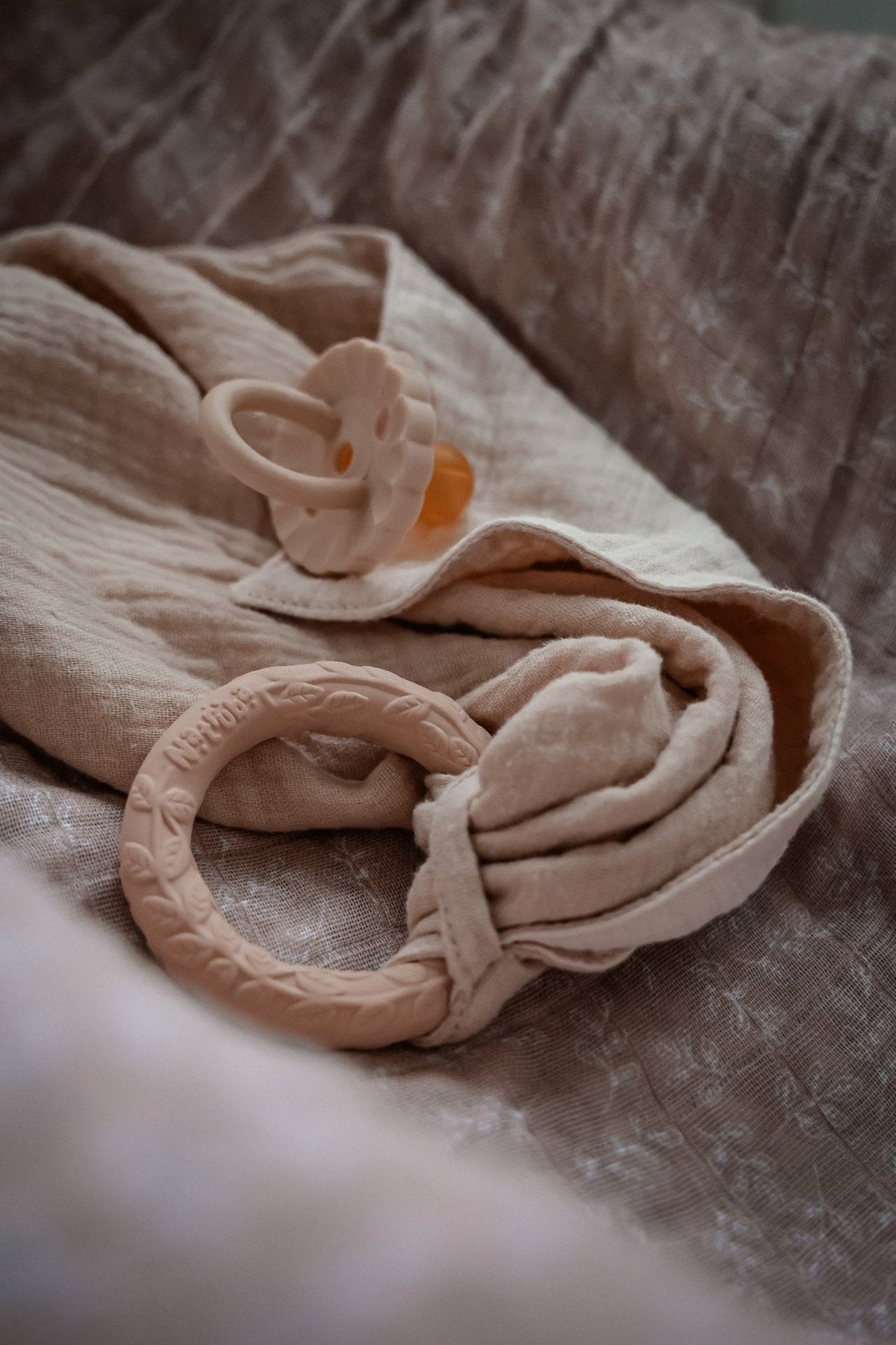 Doudou avec anneau de dentition Crème Natruba – vue produit 5
