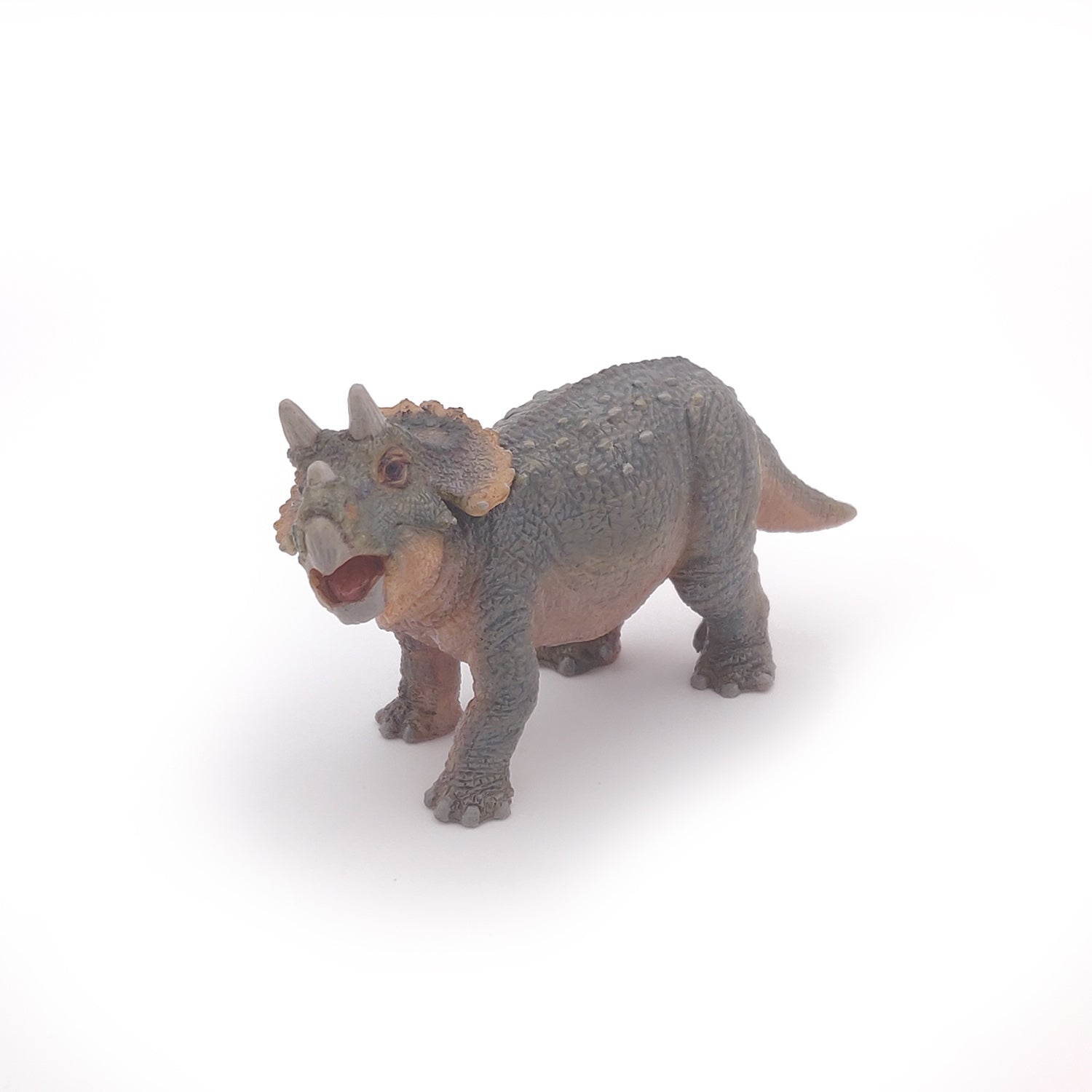 Figurine Jeune tricératops Papo - dinosaure