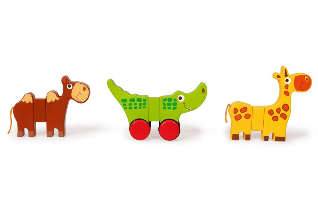 3 colorful magnetic animals for fun play: a camel, crocodile on wheels, and giraffe to stimulate motor skills.