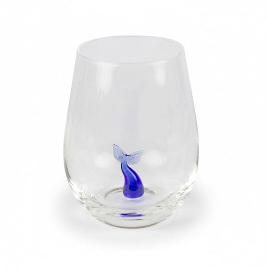 Verre à boire avec petite queue de baleine en verre