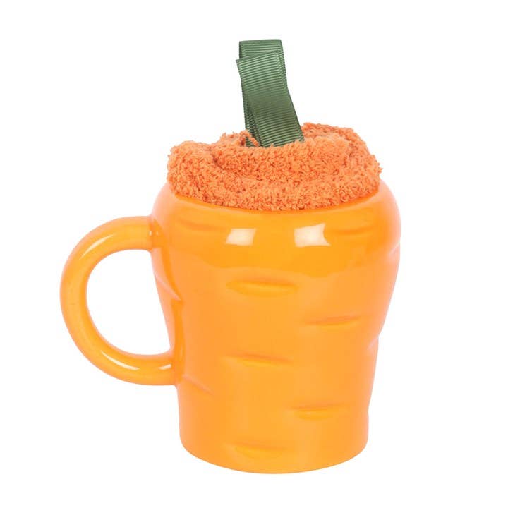 Ensemble de tasse et chaussettes en forme de carotte
