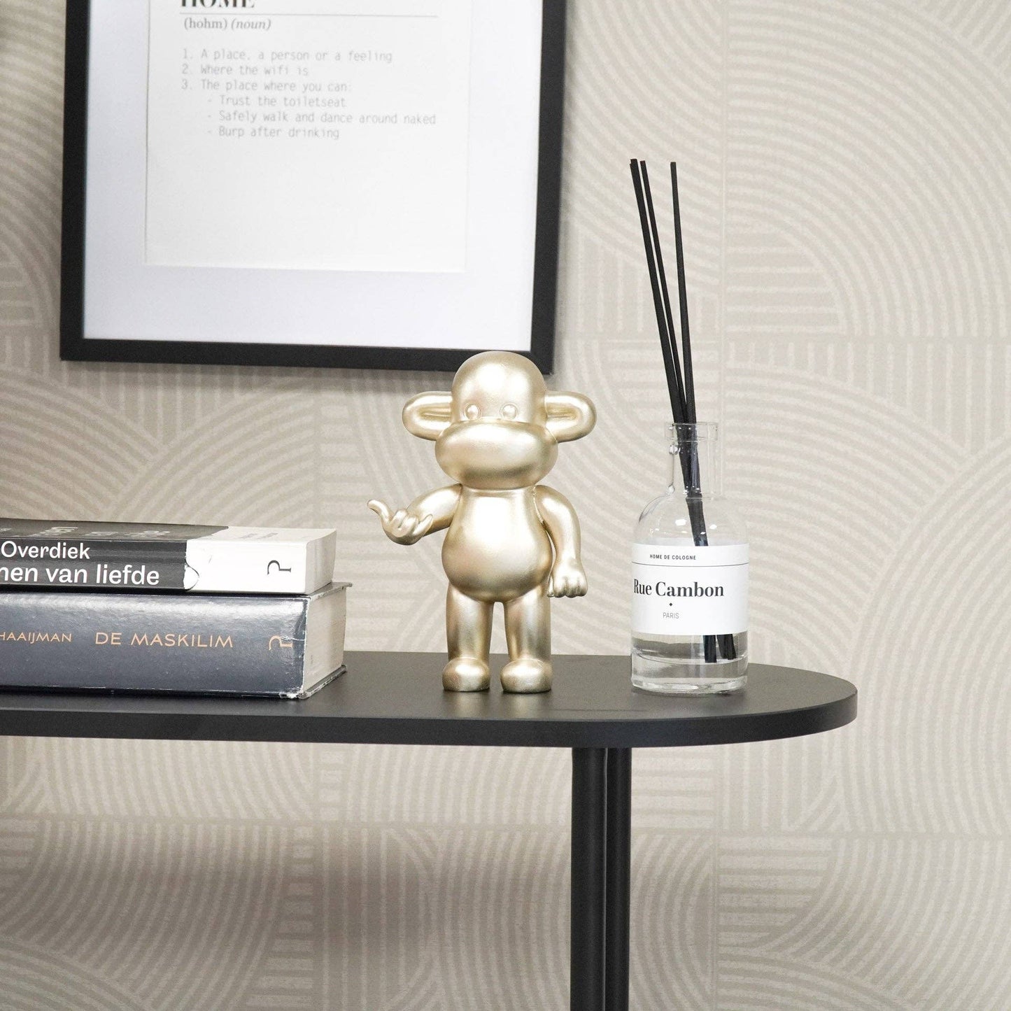 Ornament - Hanging Loose Monkey Figurine 'The Legend' - Polyresin - Gold - 11x7x19cm