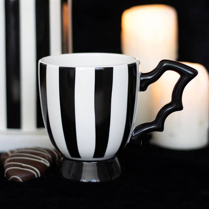 Tasse de Thé Gothique Ailes de Chauve-Souris
