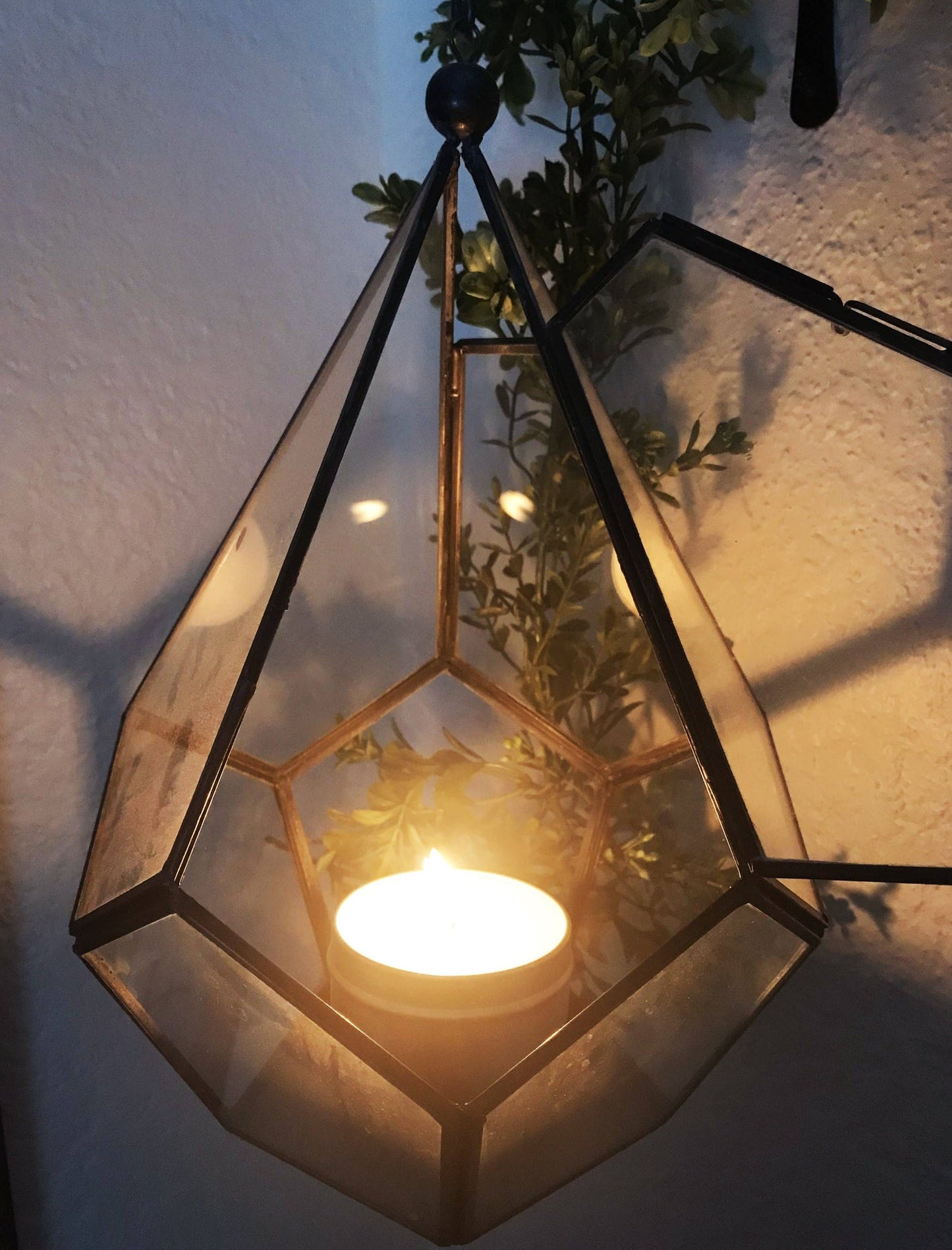 Circondato dalla candela profumata Pricks