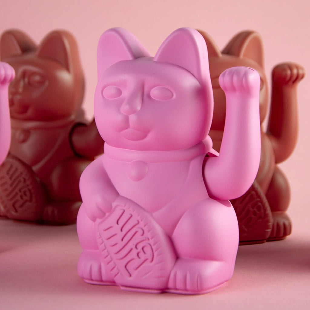 Chat Chanceux Rose Chaud