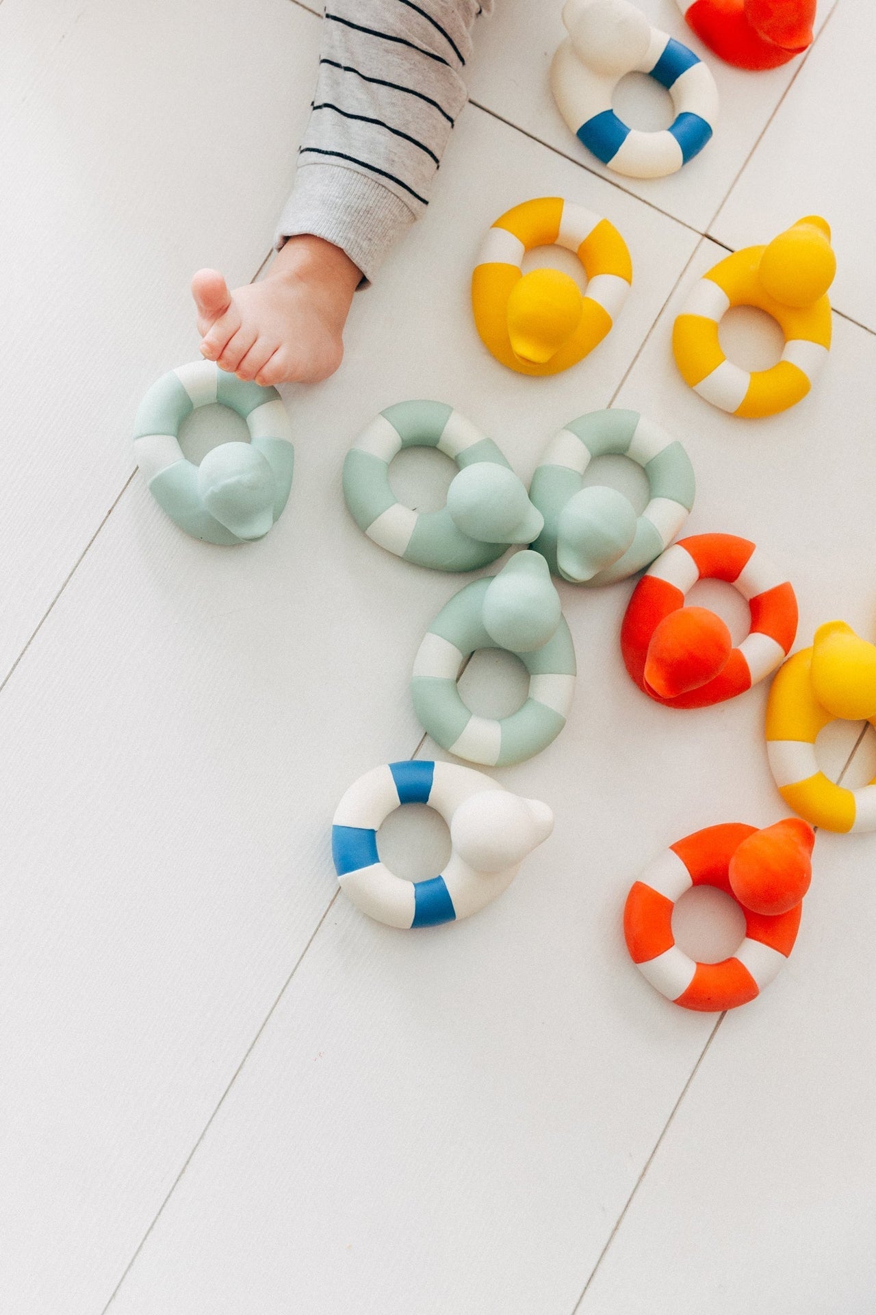 Produit Flo The Floatie Rouge Poster Déco