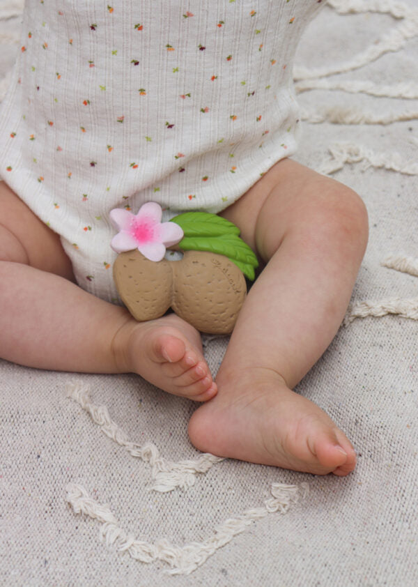 Aly l’amande – Jouet de bain et dentition bébé – vue produit 4