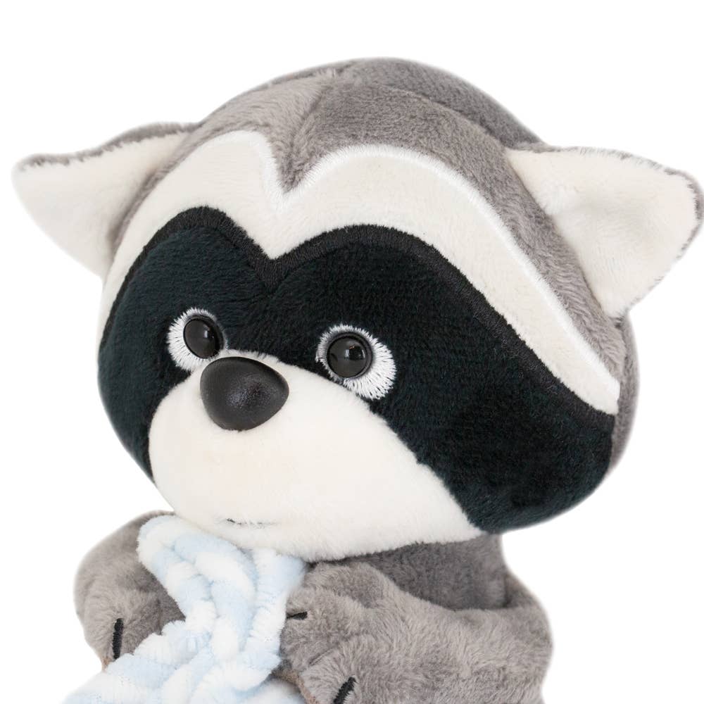 Peluche raton laveur Denny avec serviette de 15 cm