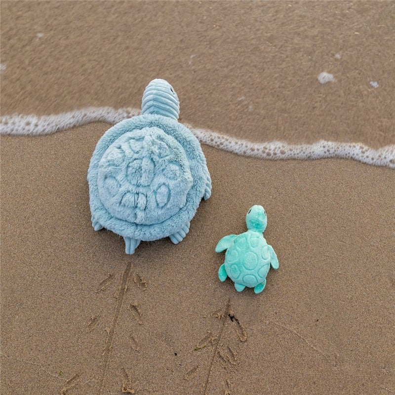 Peluche tortue Sauvenou maman et son bébé menthe – Les Ptipotos – vue 8