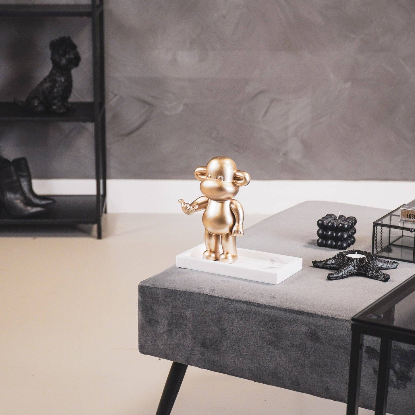 Ornament - Hanging Loose Monkey Figurine 'The Legend' - Polyresin - Gold - 11x7x19cm