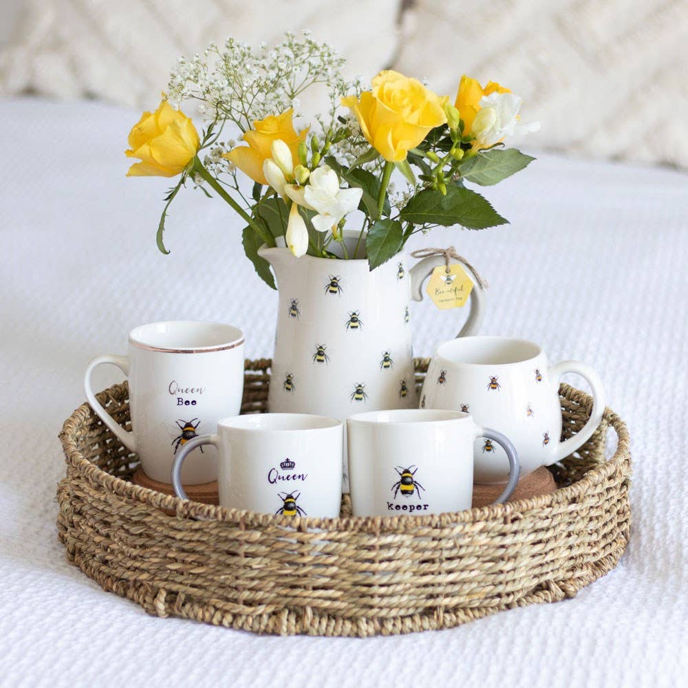 Pichet en céramique avec motif abeilles printanières