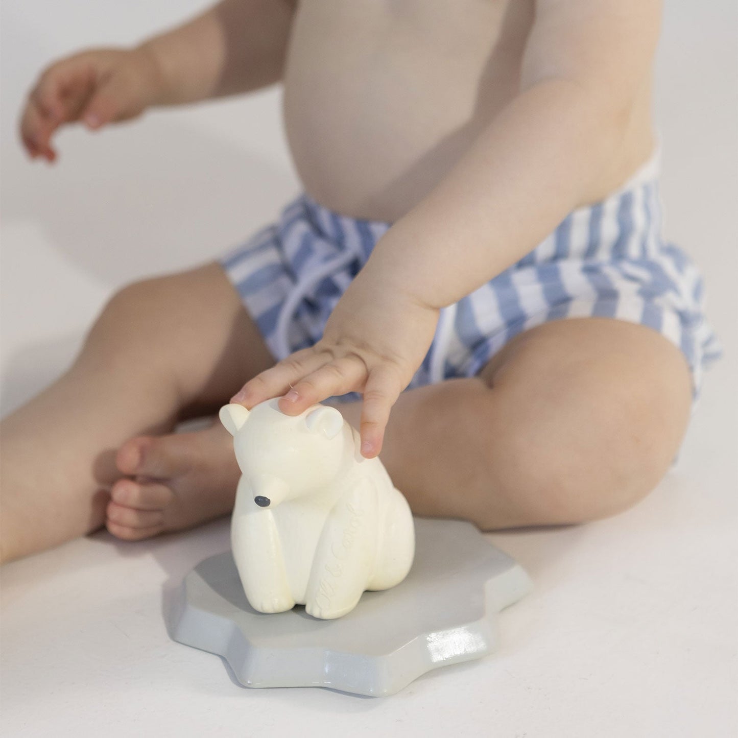 Ours polaire – Jouet de bain bébé – vue produit 8