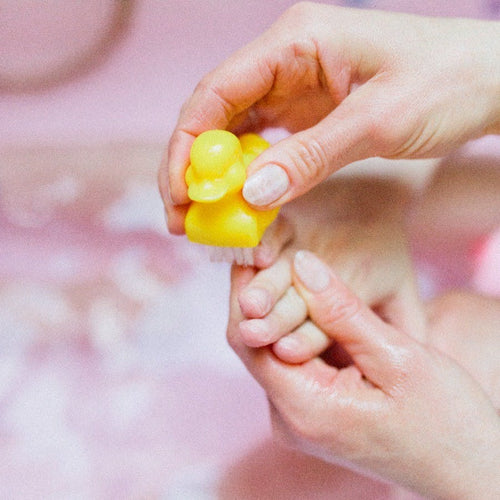 Pennello per unghie a forma di anatra