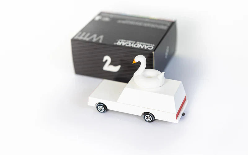 Drevené auto Candycar World - Biela labuť
