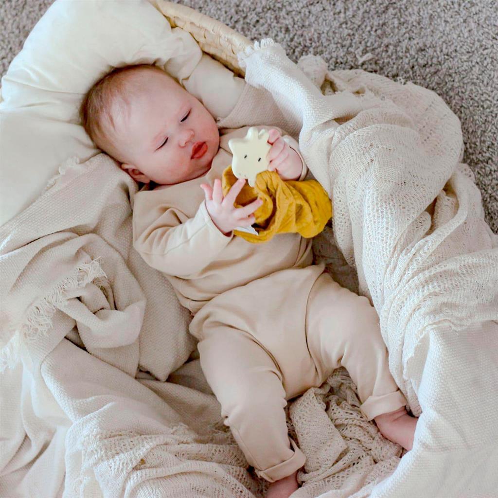 doudou girafe tikiri 