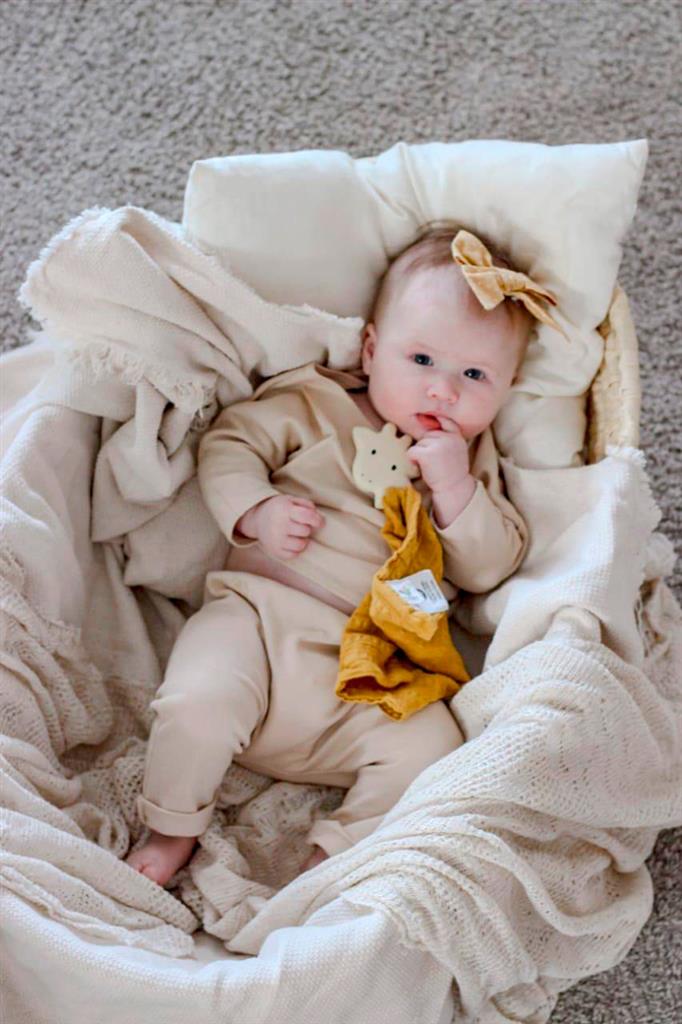 doudou girafe tikiri 
