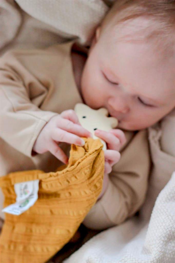 doudou girafe tikiri 