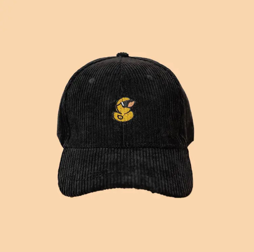 casquette canard jaune lunettes de soleil 