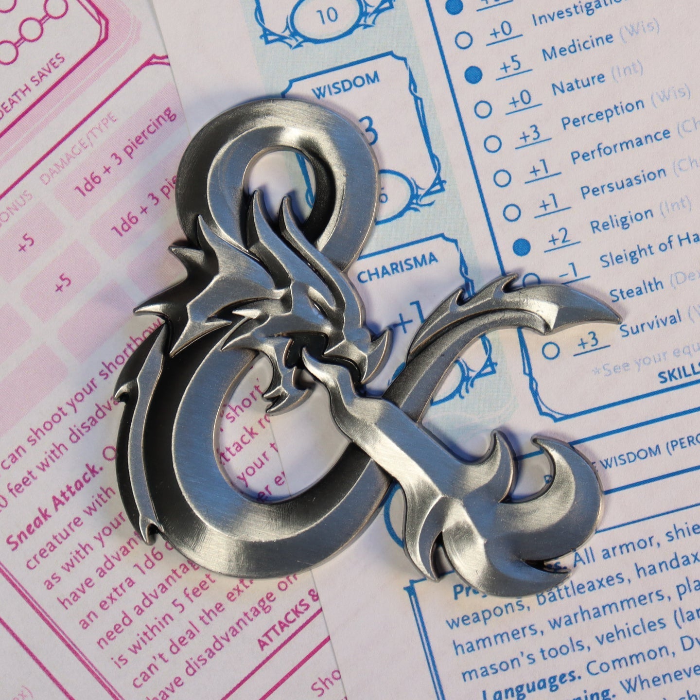 Médaillon collector Dungeons & Dragons - Ampersand
