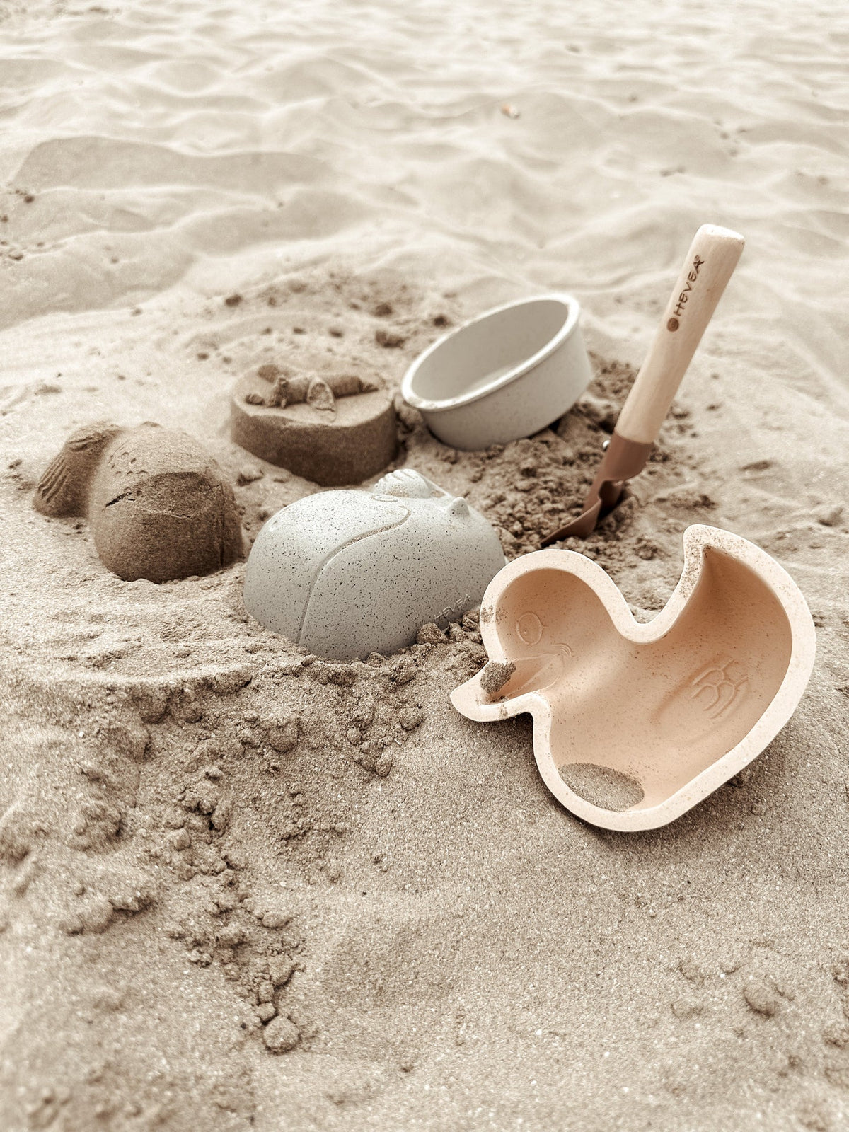 Set de moules à sable Sand Shaper Trio – HEVEA
