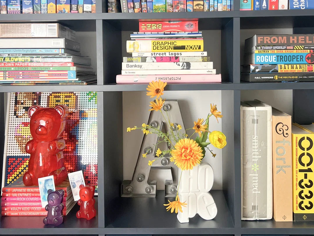 vase hope bitten