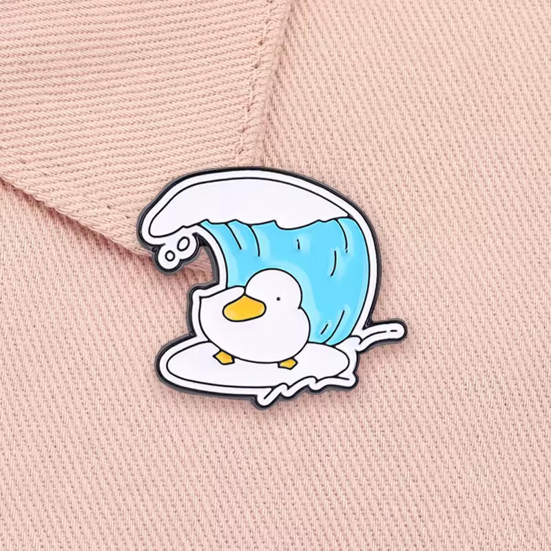 Photo produit - Pin’s Canard Surf