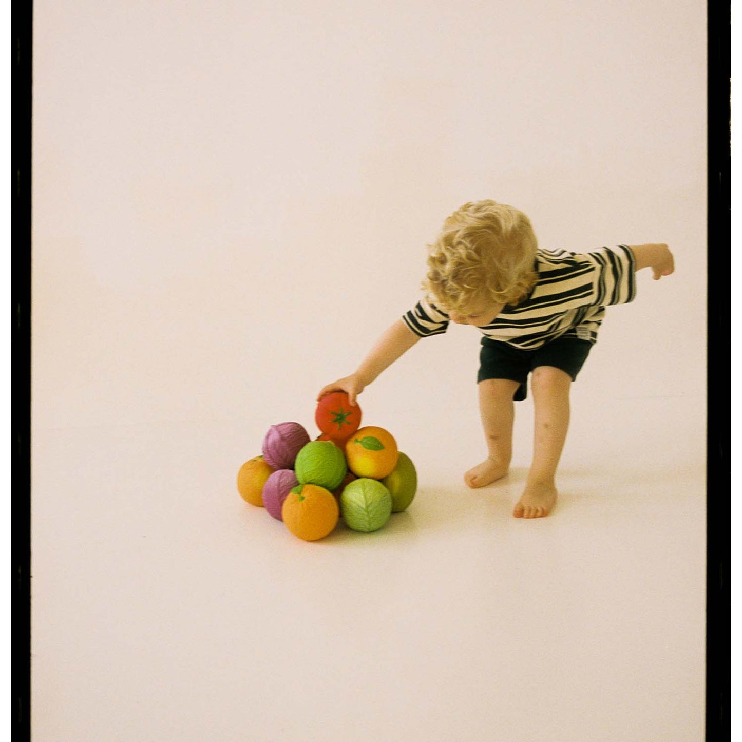 Tomate – Balle sensorielle bébé – vue produit 5