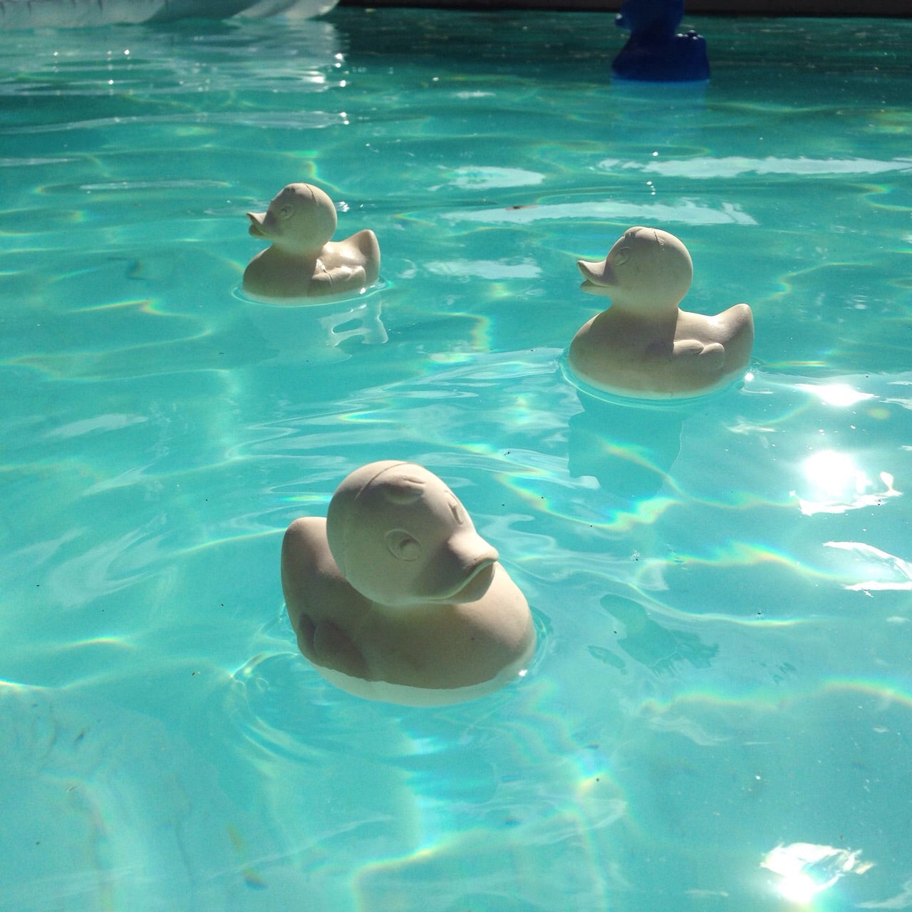 Elvis le Canard Blanc – Jouet de bain et dentition bébé – vue produit 17