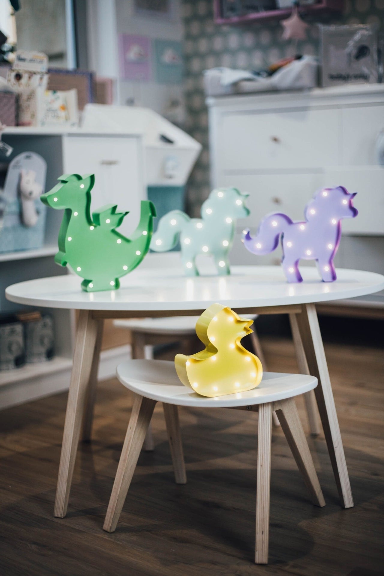 Лампа с жълто пате