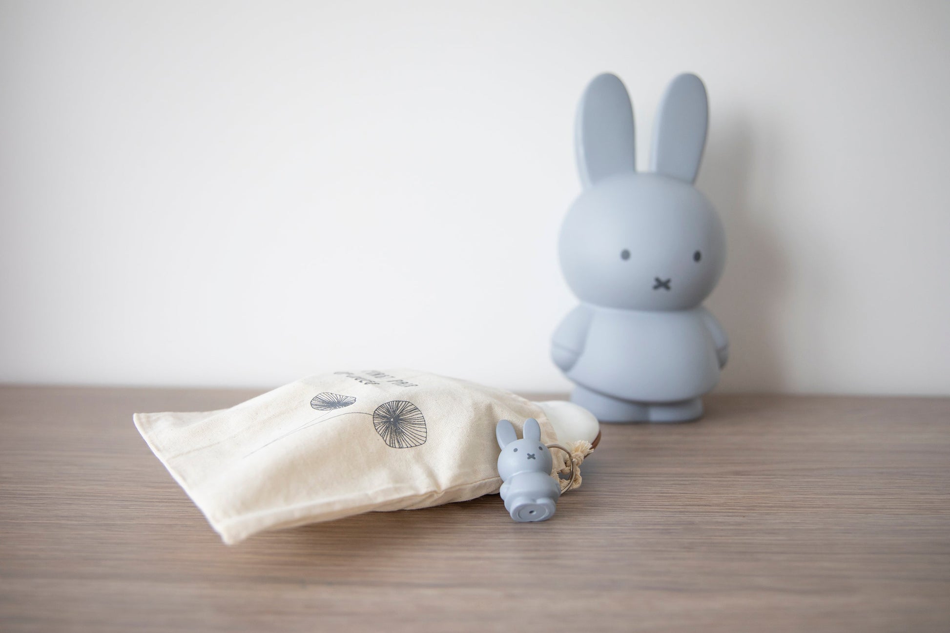 Porte clés Miffy Warm Edition Atelier Pierre Junior CoinCaillerie