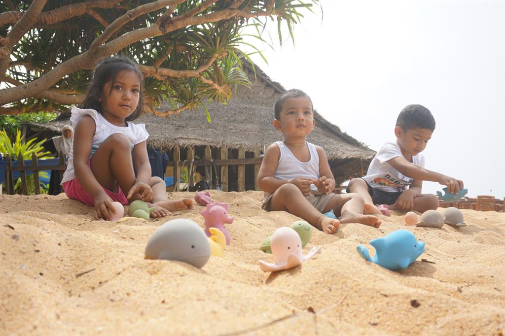 dauphin de bain tikiri 