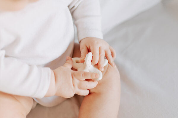 Hawaii la Fleur – Jouet de bain et dentition bébé – vue produit 9