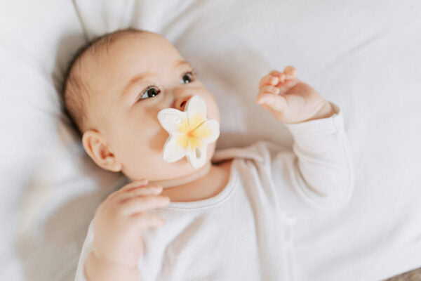 Hawaii la Fleur – Jouet de bain et dentition bébé – vue produit 8
