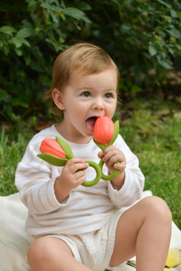 Théo la Tulipe – Jouet de bain et dentition bébé – vue produit 4
