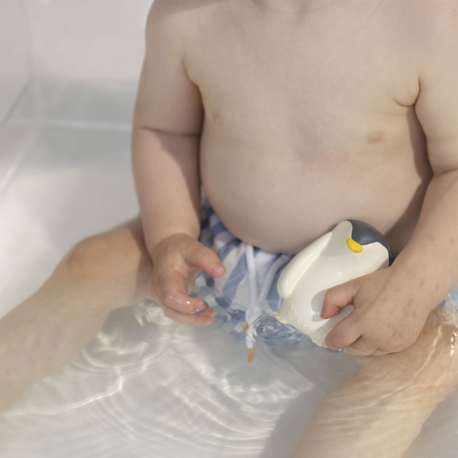 Pingouin – Jouet de bain bébé – vue produit 3
