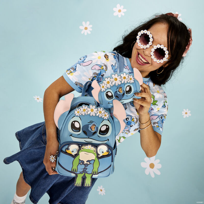 Mini Sac à Dos Lilo & Stitch - Stitch Springtime Daisy LoungeFly CoinCaillerie